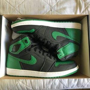 Jordan 1s Pine Green Black